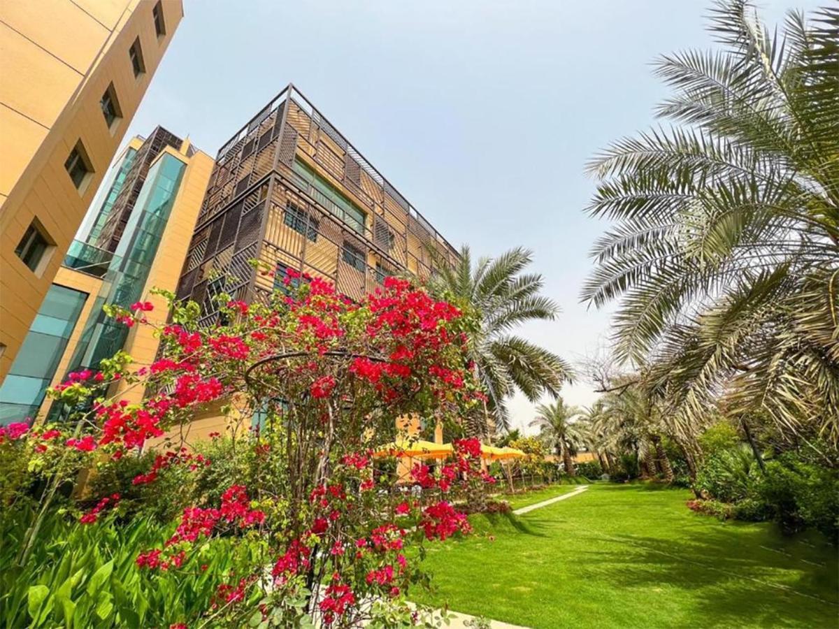 Grand Millennium Al Seef Basra Hotel Exterior photo