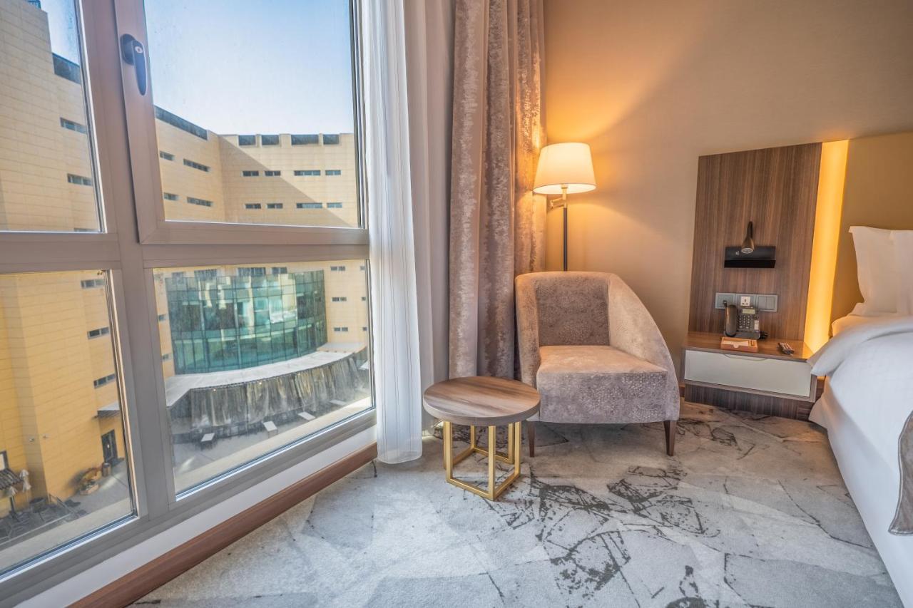Grand Millennium Al Seef Basra Exterior photo